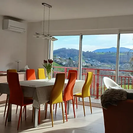 Maison Iguskian Villa
