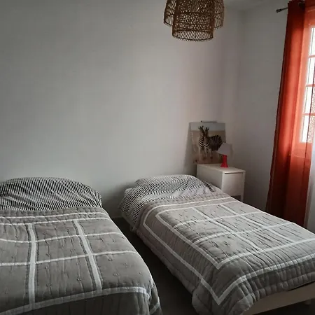 Maison Iguskian * Hasparren